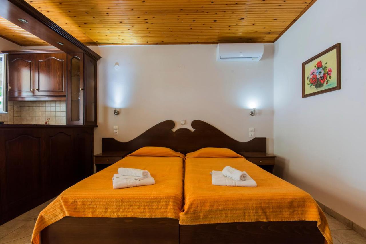 Fouxia Apartments And Studios Perama  Exterior foto